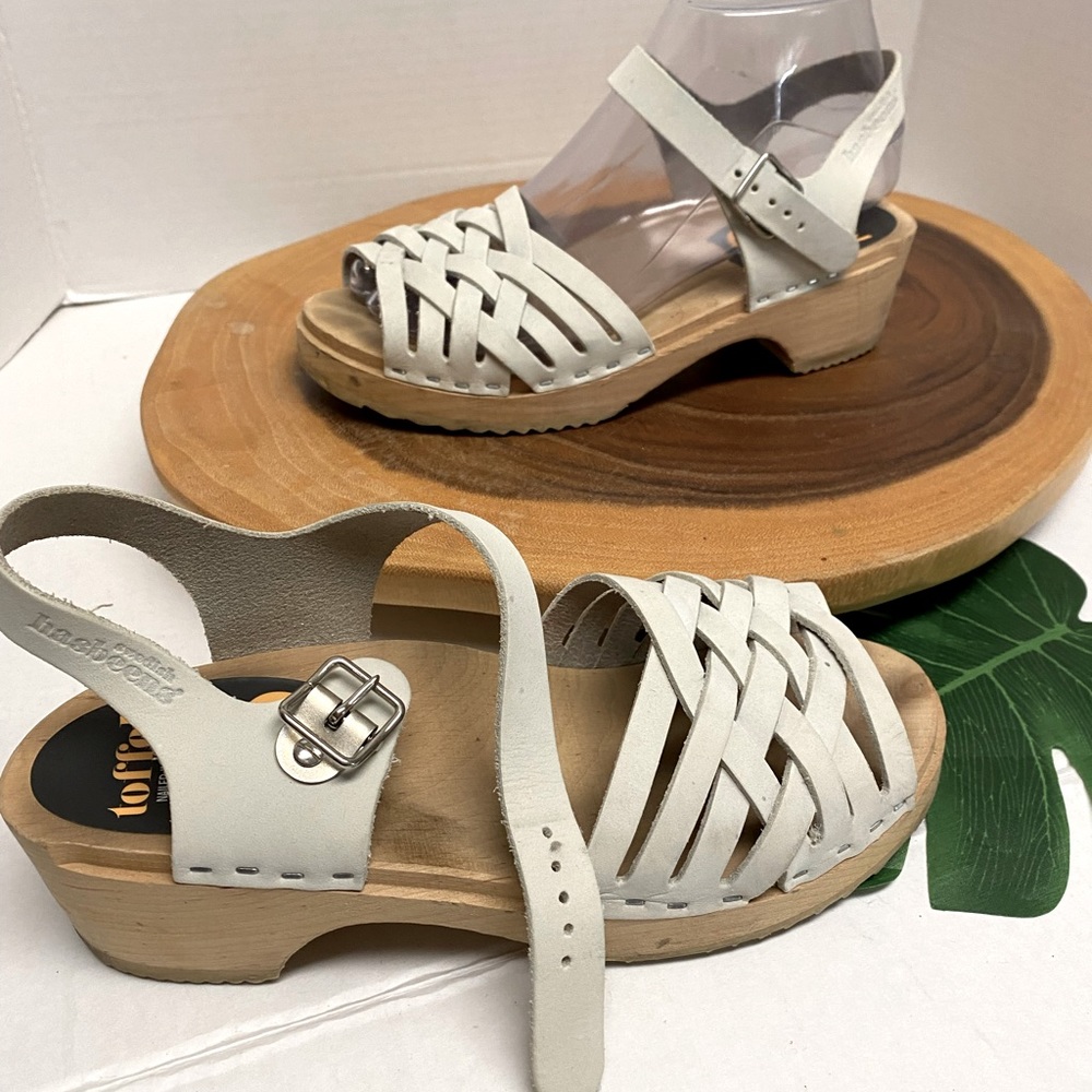 Toffel Nailed In Sweden Off White Leather Strappy Sandal Wooden Clogs